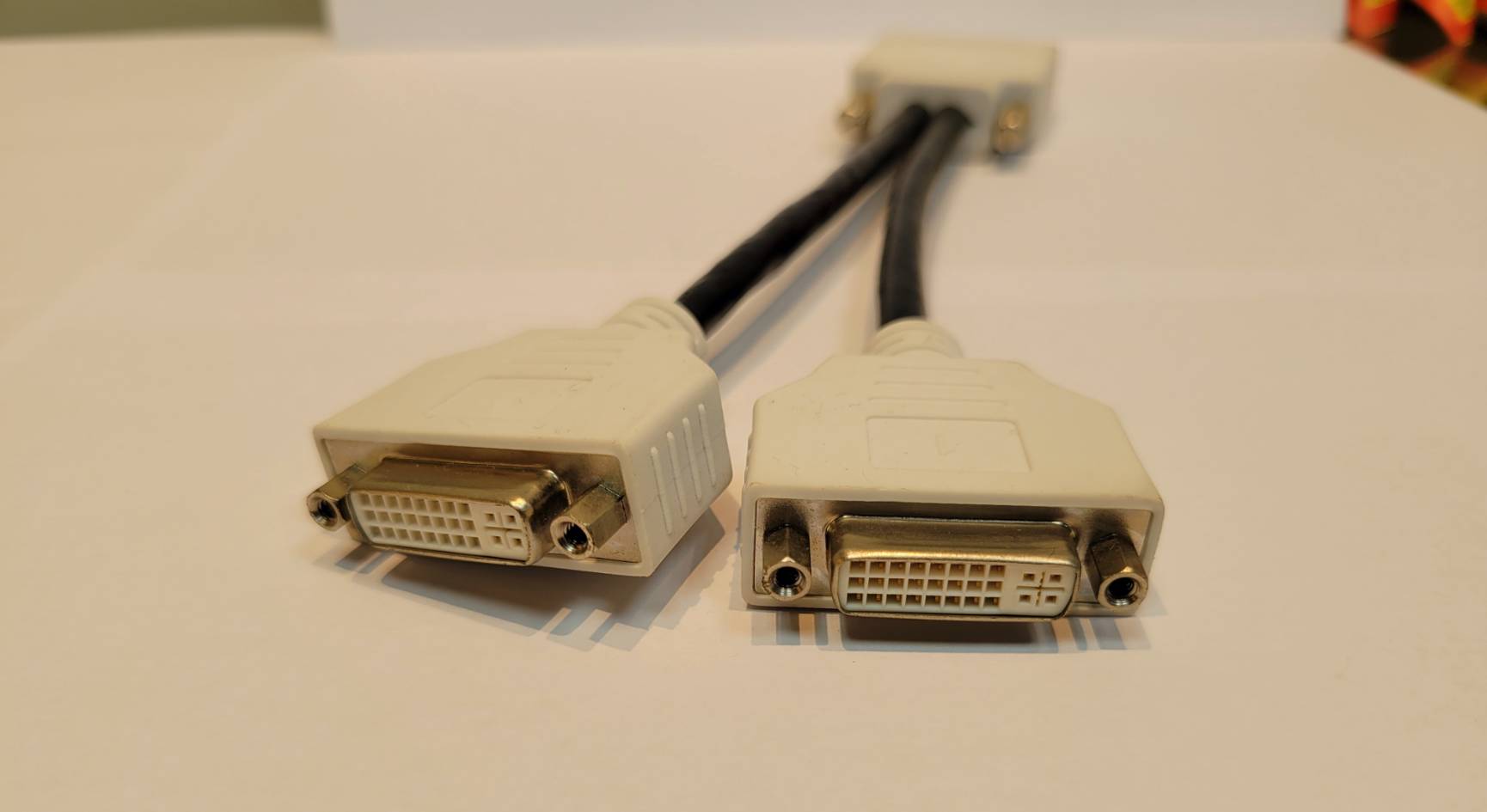 DMS 59 Male To 2 x DVI-I Female Splitter Cable